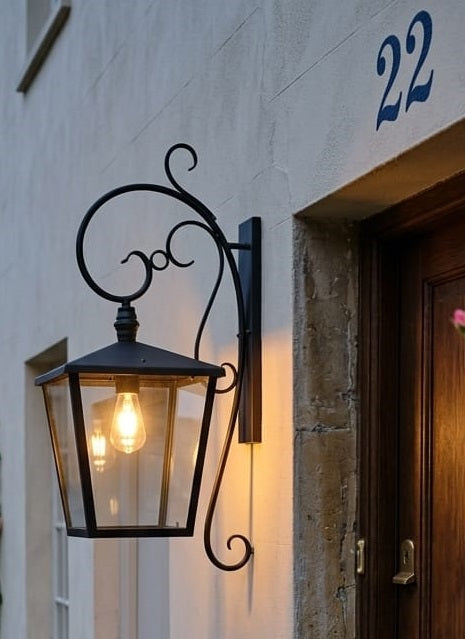 Traditional European Style Outdoor Wall Light